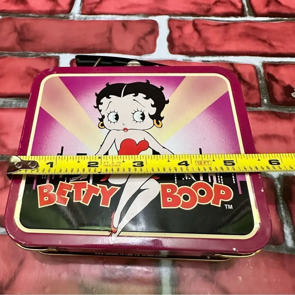 Betty Boop vintage 1997 Mini lunch tin box